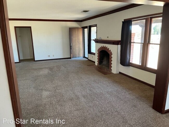 Building Photo - 2 br, 2 bath House - 19113 Grangeville Blvd.