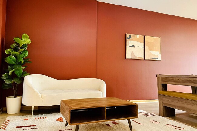 Foto del edificio - 2032 W Pierce Ave