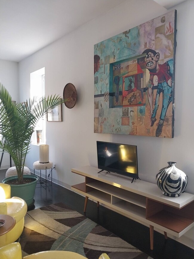 Building Photo - 2218 Wyoming St