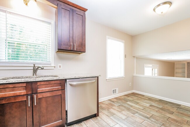 Building Photo - 2314 Emerald Springs Dr
