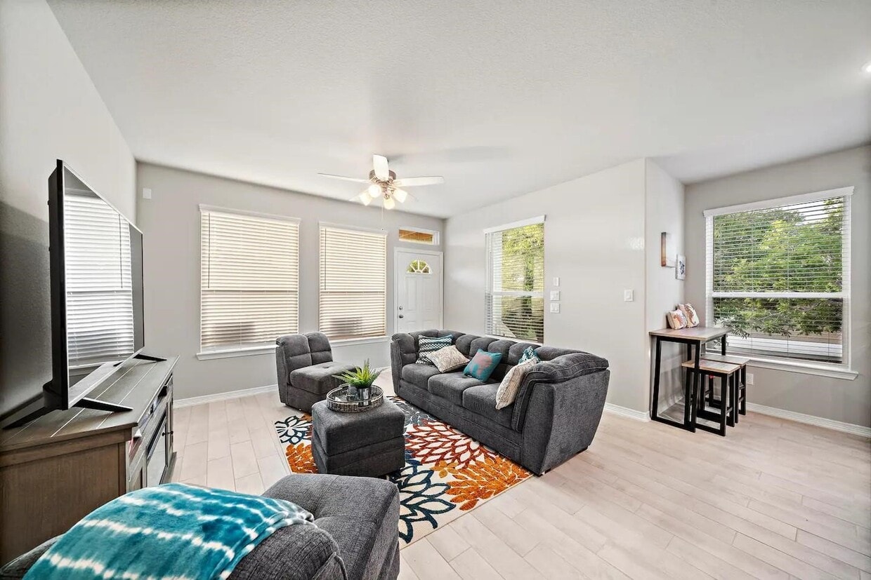 Foto principal - 714 Lee St