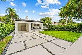 Building Photo - 829 Granada Groves Ct
