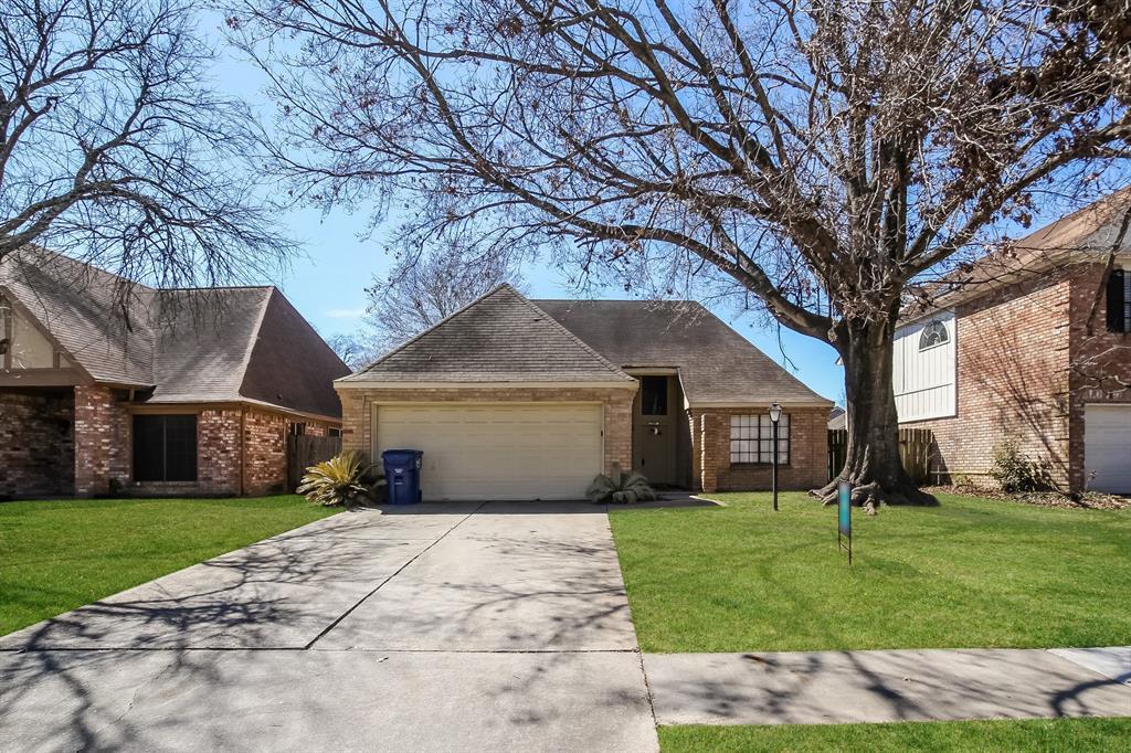 Foto principal - 13907 Beckwith Dr