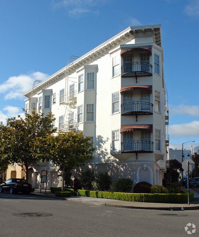 95 Cervantes Blvd, San Francisco, CA 94123 Apartments in San