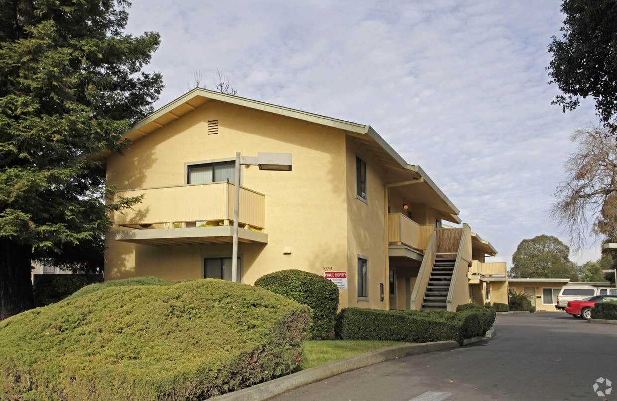 10701076 Imola Ave, Napa, CA 94559 Apartments in Napa, CA