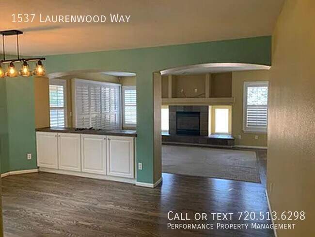 Building Photo - 1537 Laurenwood Way