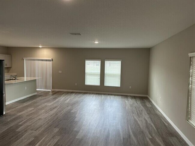 Building Photo - Sparenn Homes 5-Bedrooms 3-Bathrooms
