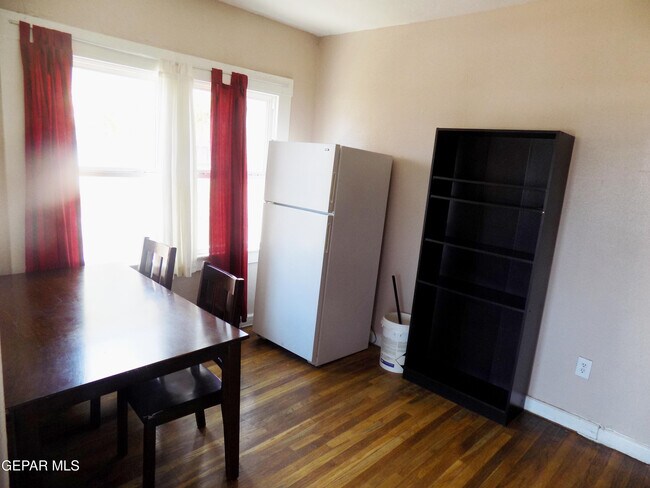 Foto del edificio - 3609 Sacramento Ave