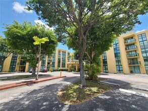 Building Photo - 11800 SW 18th St