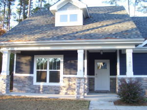 Building Photo - 145 Moultrie Ln