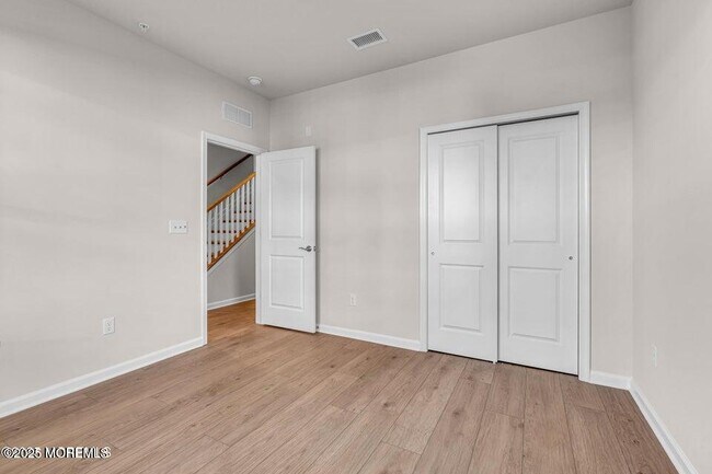 Foto del edificio - 75 Driftwood Cir