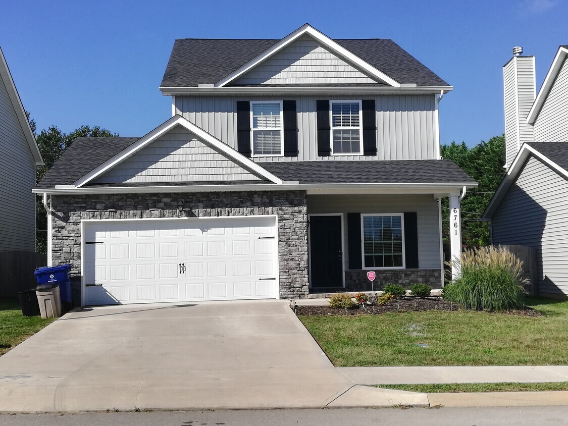 Foto principal - 6761 Padgett Hill Ln