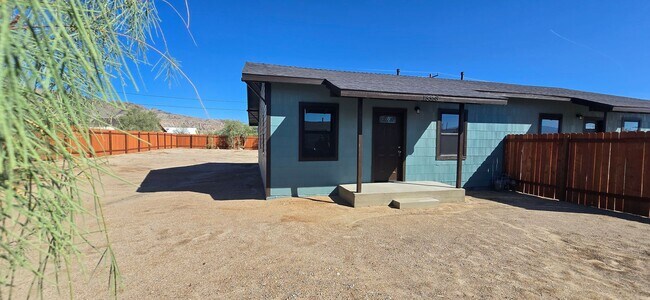 Building Photo - Cozy 2 bed 1 bath in Trona - Housing Choice Voucher Welcome