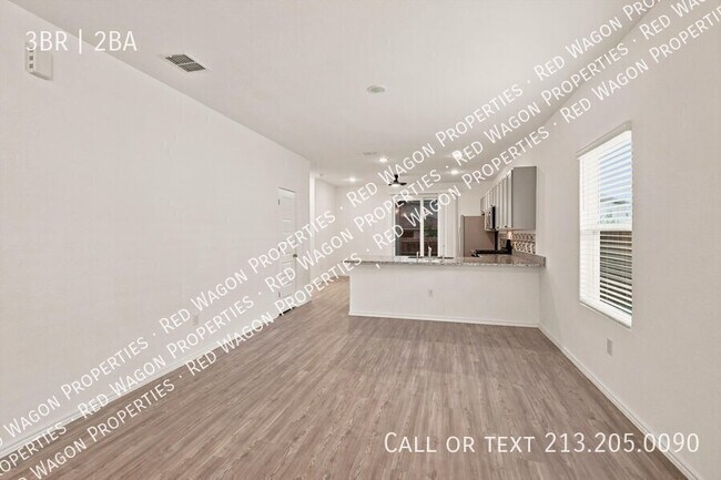 Foto del edificio - 714 Corbin Bnd