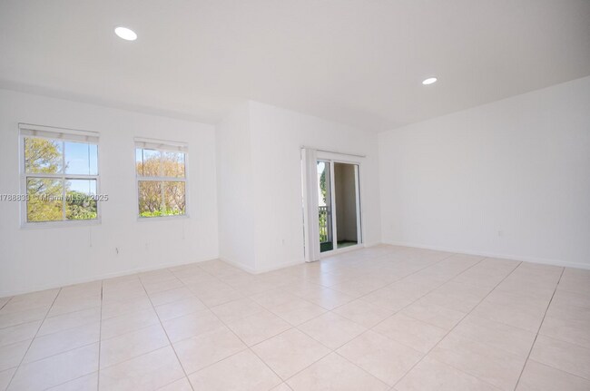 Foto del edificio - 11403 NW 89th St