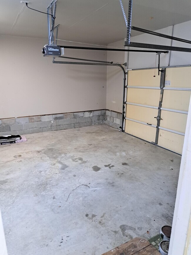 Foto del edificio - 1908 Joslyn Dr