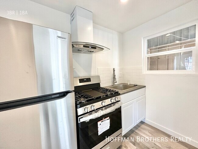 Foto del edificio - 706 N Orange Grove Ave Los Angeles, CA 90046