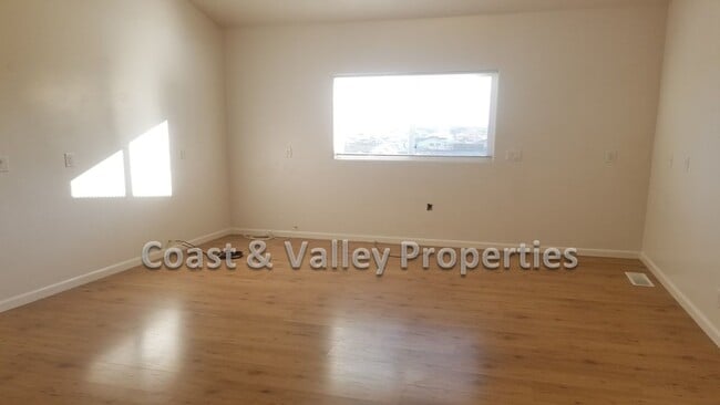 Building Photo - 3166 Ninole Dr