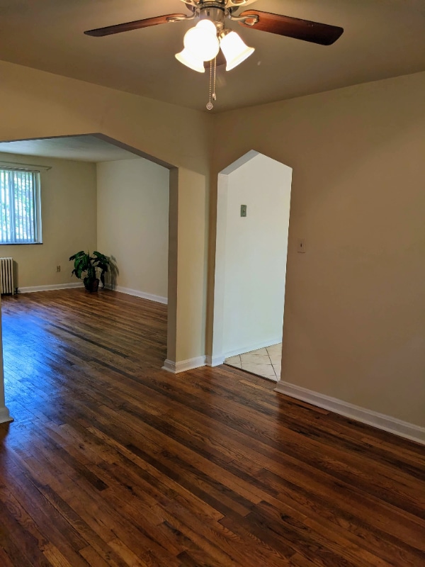 Building Photo - 5932 Belmont Ave