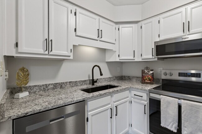 Foto del edificio - 1040 Spotswood Ave