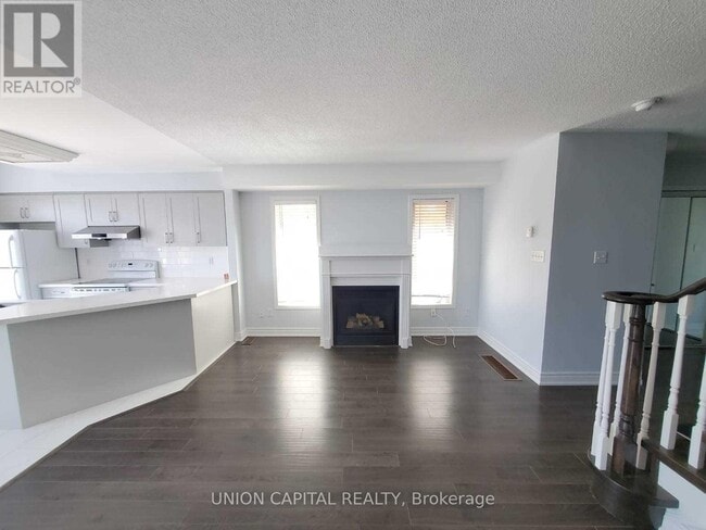 Photo du bâtiment - 5450 Tree Crest Ct