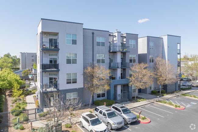 Building Photo - The Mezzo