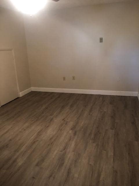 Building Photo - 861 Buchanan Trail E
