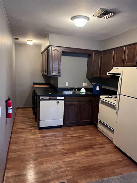 Foto principal - 217 W Maiden St