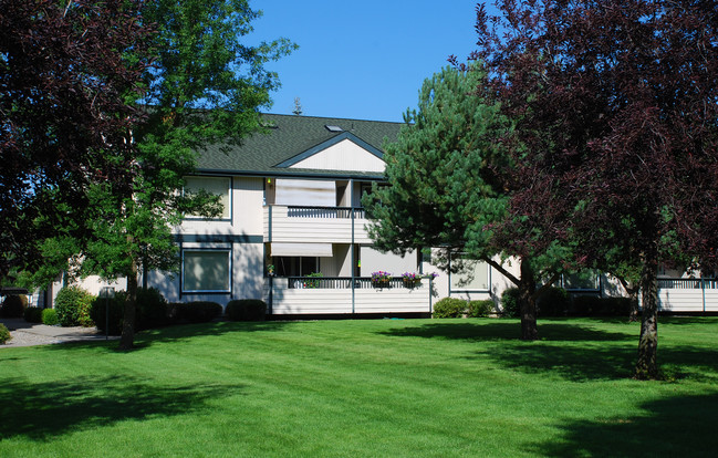 Building Photo - Cedar Creek Village I