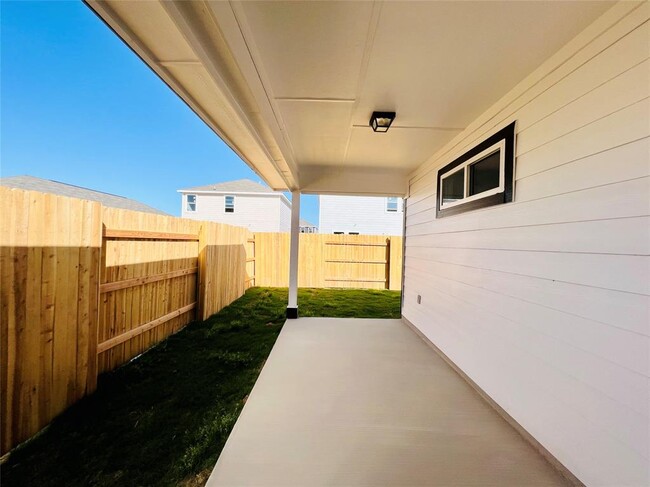 Foto del edificio - 170 Living Reef Dr