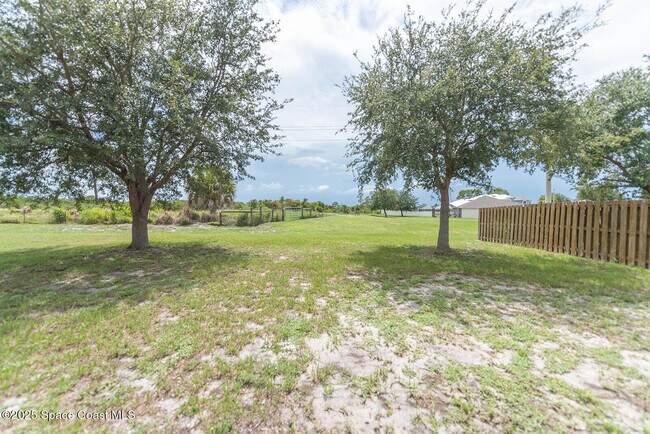 Building Photo - 4171 Brantley Cir