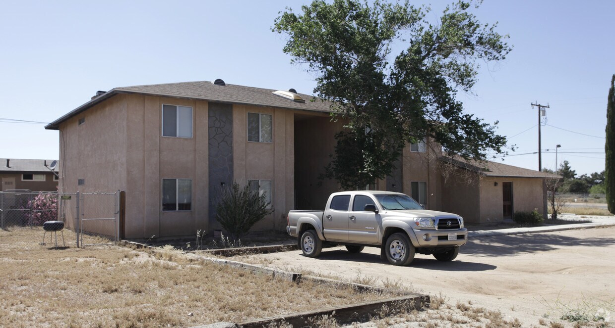 Building Photo - 15845 Tokay St