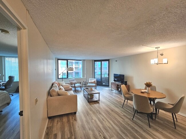 Foto del edificio - 440 N McClurg Ct