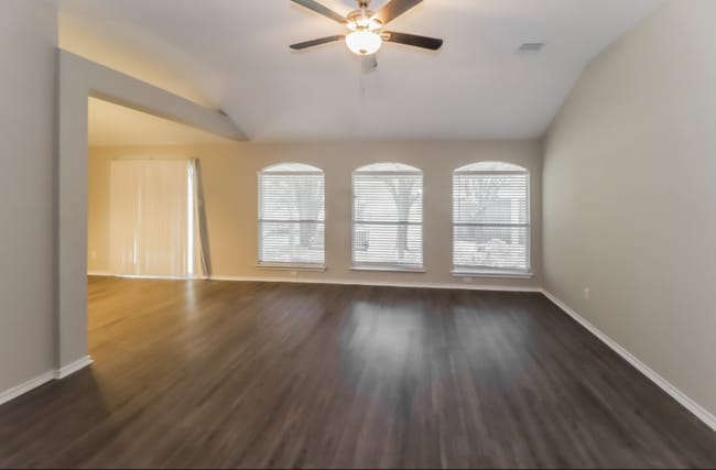 Foto del edificio - 2604 Hill Street Cove