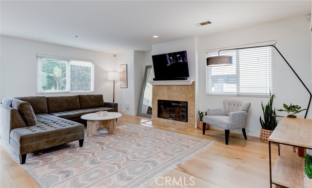 Foto del edificio - 1924 Ruhland Ave