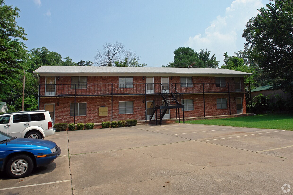 Foto principal - 809 S 17th St