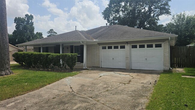 Foto del edificio - 23915 Spring Fork Dr