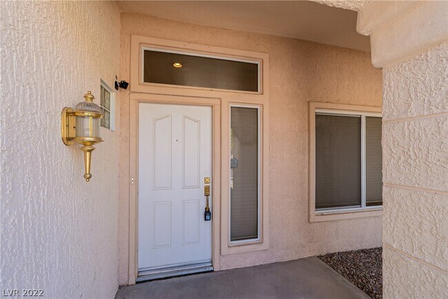 Building Photo - 10637 Sky Meadows Ave