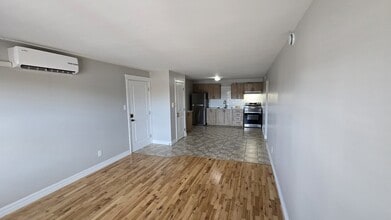 Building Photo - 22 Ruelle MacAleese Ln