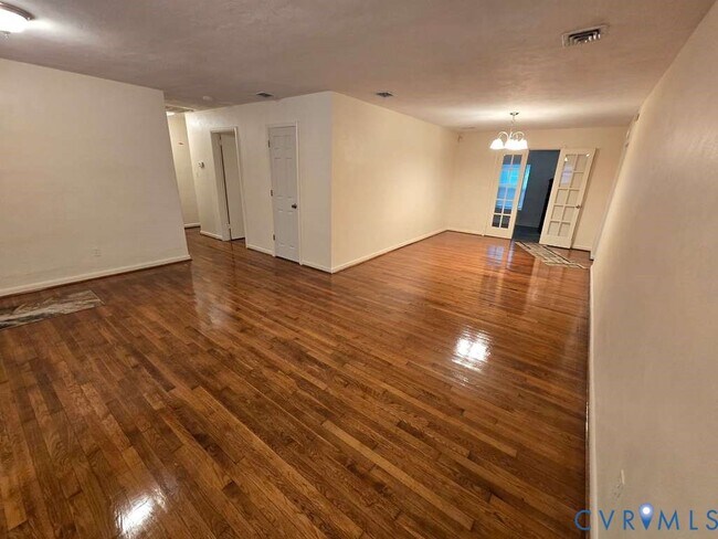 Foto del edificio - 2604 Sunnybrook Rd