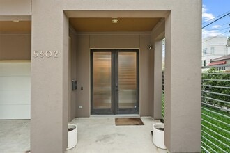Building Photo - 5602 Blossom St