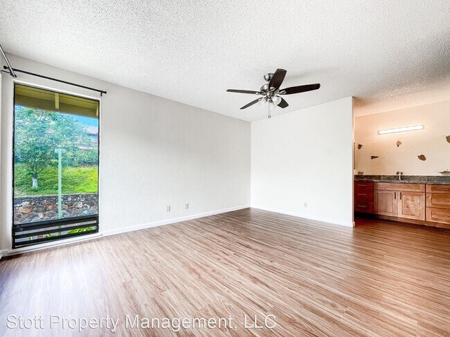 Building Photo - 3 br, 2 bath House - 98-1731 D Kaahumanu S...