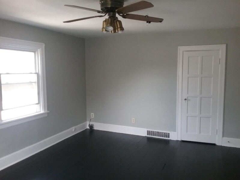 Foto del edificio - 4125 E 71st St