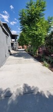 Building Photo - 4255 1/2 Altadena Ave.