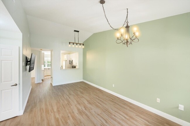 Building Photo - 3500 Briar Bay Blvd