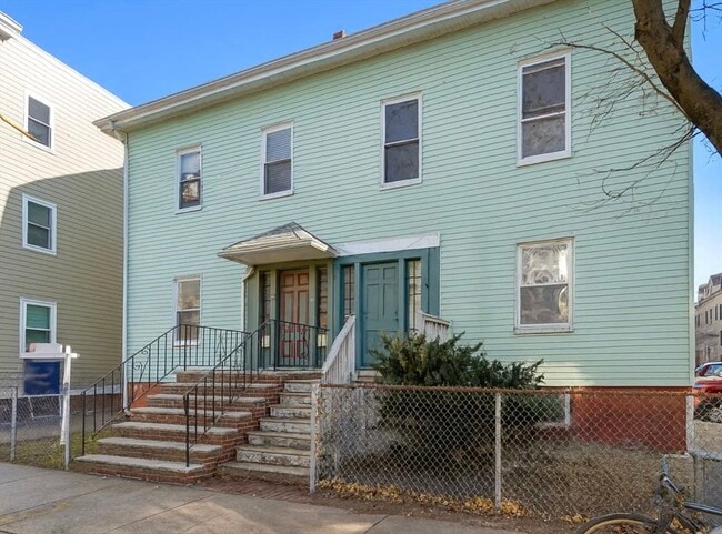 Building Photo - 64 Elm St