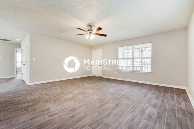 Foto del edificio - 3 Bedroom Pet-Friendly Home in Marietta, GA with Main Street Renewal