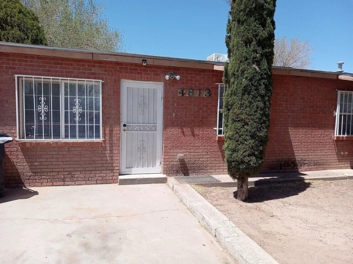 Foto principal - 4813 W Glen Dr SW