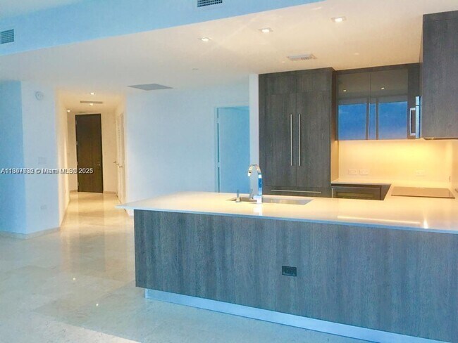 Foto del edificio - 88 SW 7th St