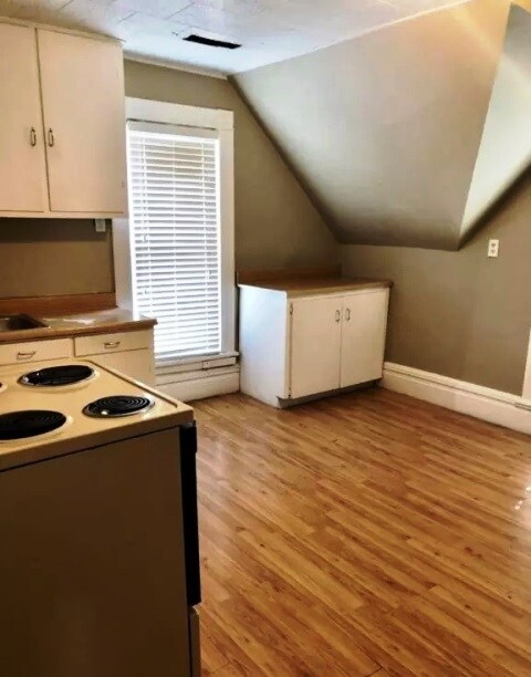Foto del edificio - 307 N Clinton St